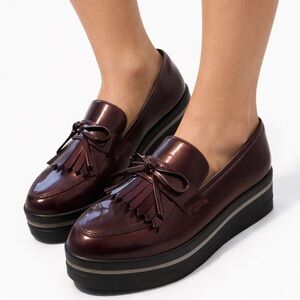 PT’SON NWOT Burgundy Patent Leather Platform Loafers with Tassel Detail Size 6